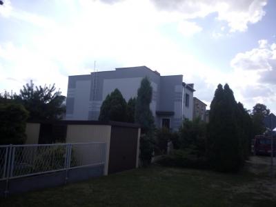 E162.jpg